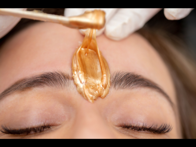 Voor en na wenkbrauwen